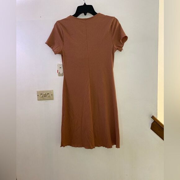 NWT BP ribbed shirt dress with tie front in tan mocha size medium - Picture 7 of 7
